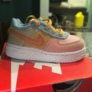 Toddler Nike Air Force 1 LV8 Next Nature.